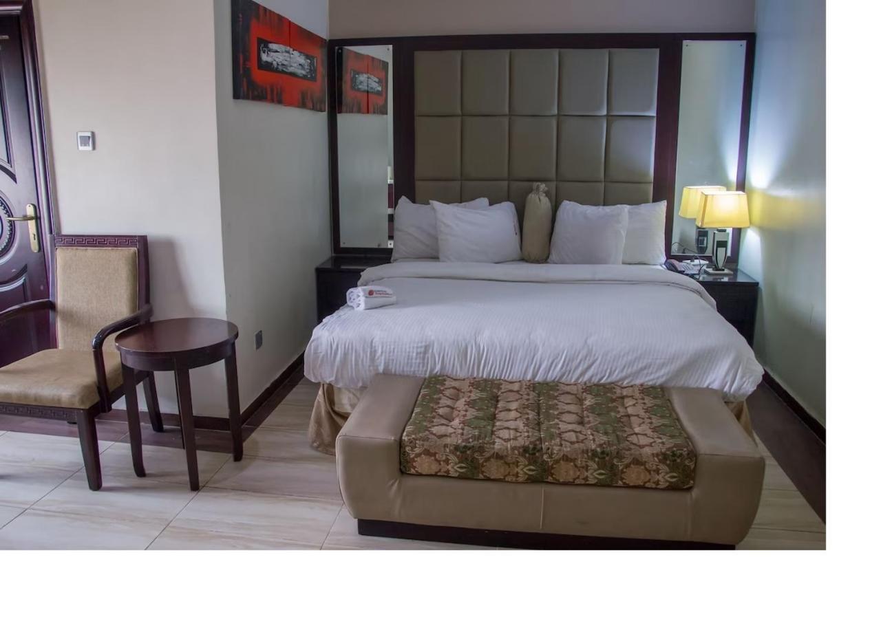 Exel Oriental Hotel & Suites Lagos Extérieur photo
